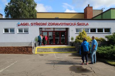 Celkem 112 budoucích zdravotníků nastoupilo do nově otevřené AGEL Střední zdravotnické školy v Ostravě