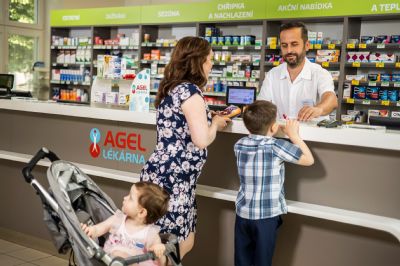 Začátek školního roku přináší dětem nachlazení, ale i zažívací potíže ze stresu. Pomohou bylinky i vitaminy, ale třeba i zdravější svačinka